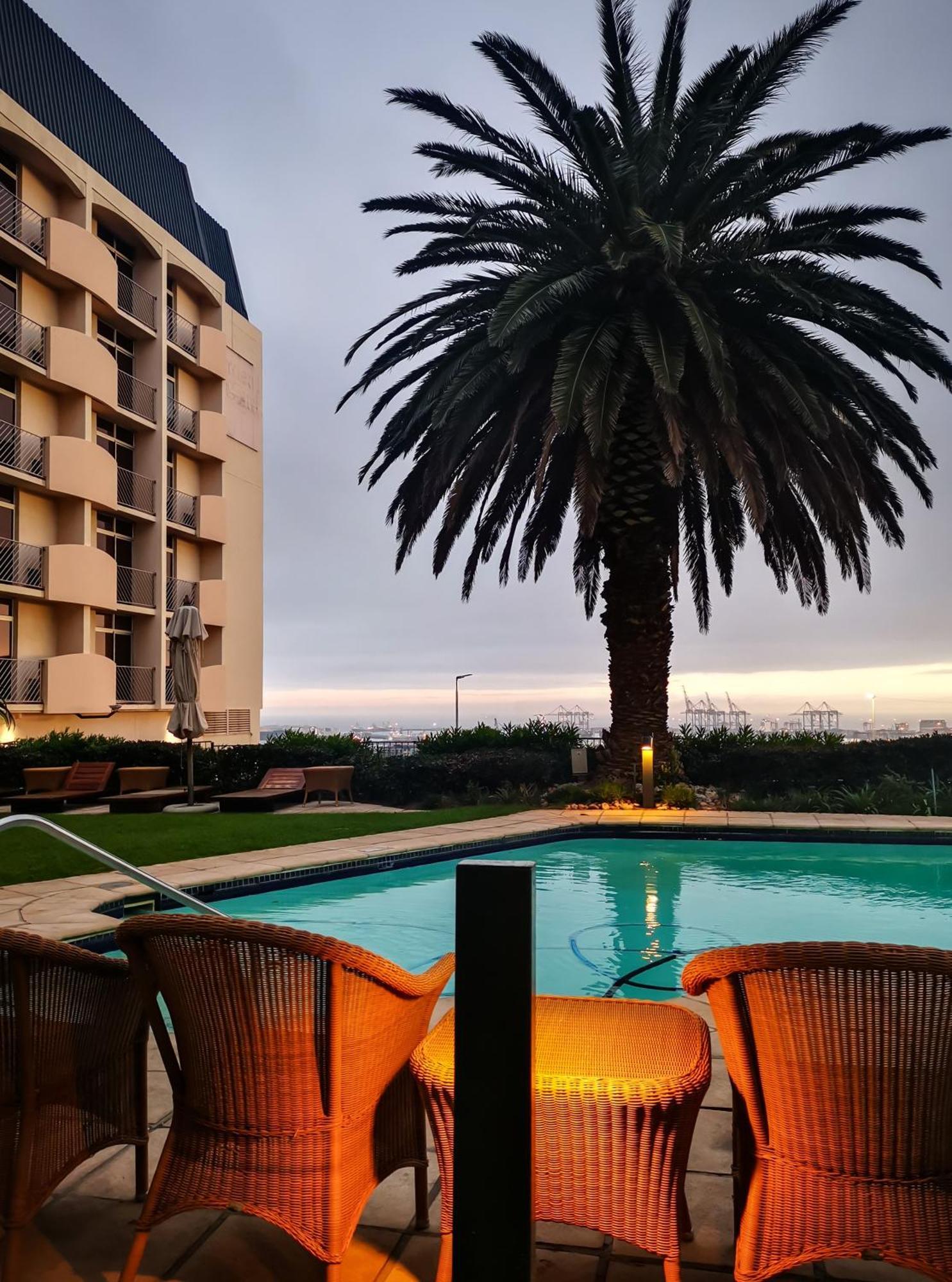 Garden Court Nelson Mandela Boulevard Cape Town Eksteriør bilde