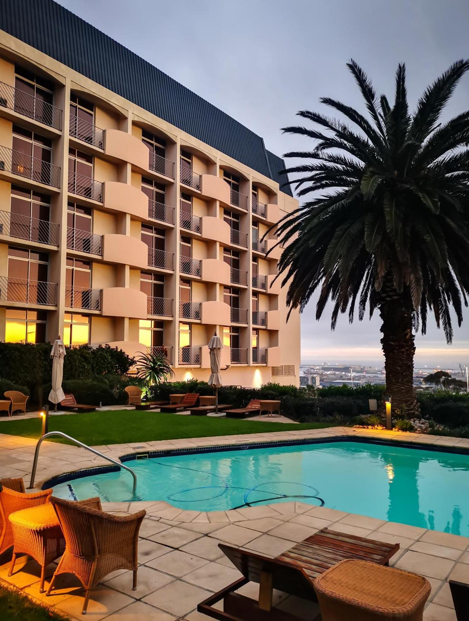 Garden Court Nelson Mandela Boulevard Cape Town Eksteriør bilde